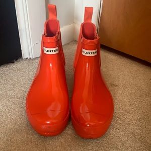 Size 8, orange hunter rain boots